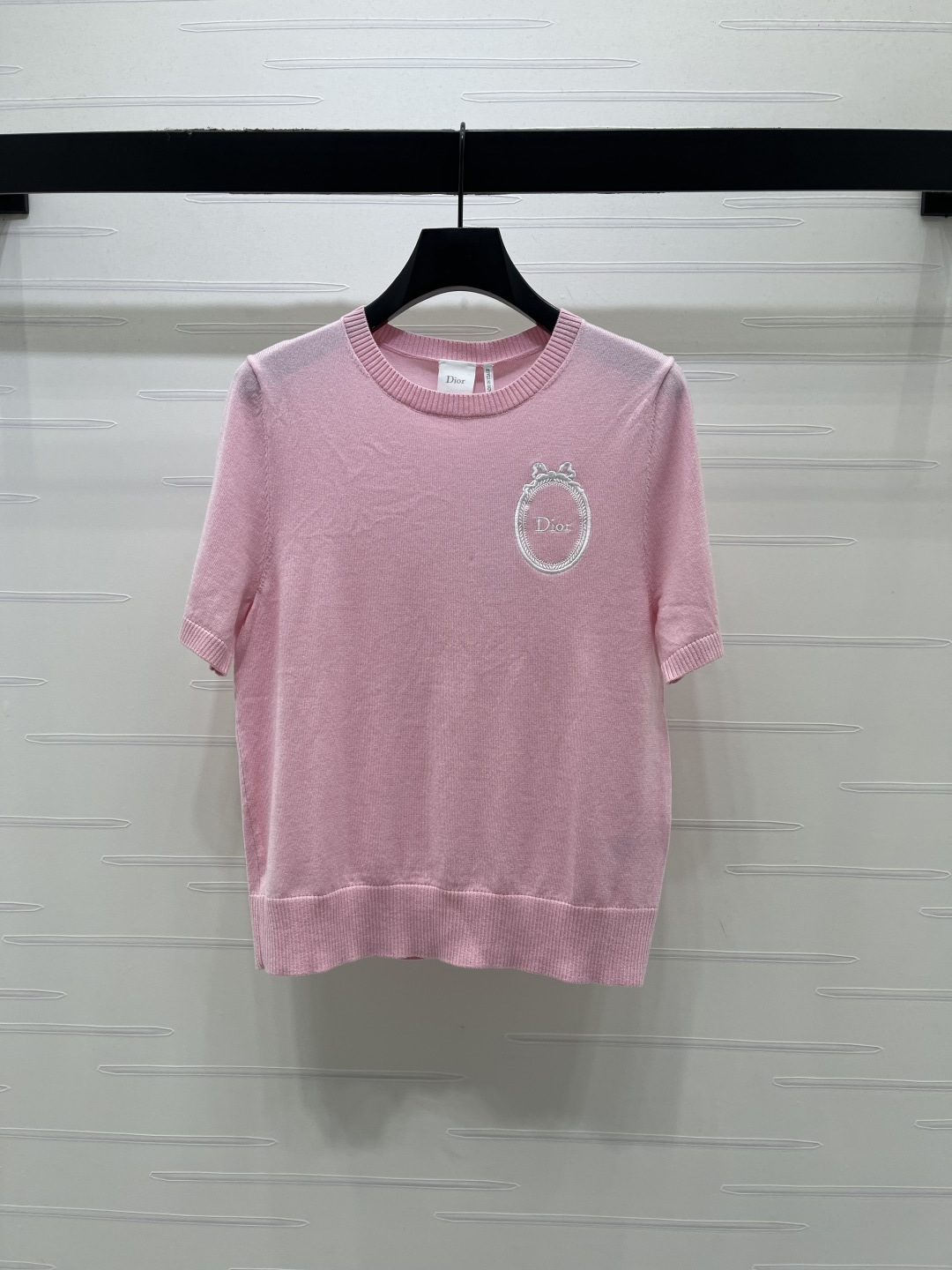 Women's short sleeves